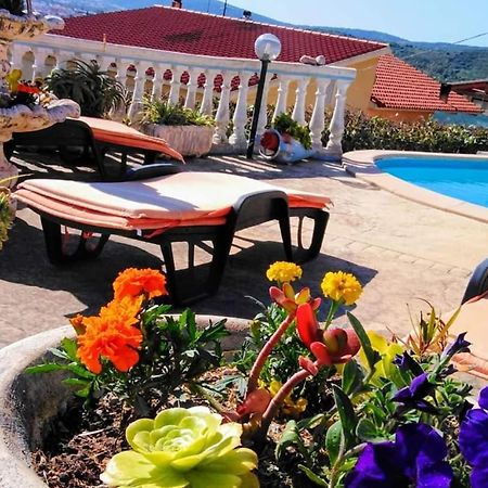 La Finestra Sul Mare Acomodação com café da manhã Budoni Exterior foto